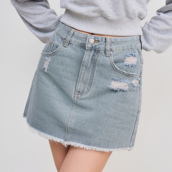 Zara woman Denim Mini Skirt - Picture 2 of 9